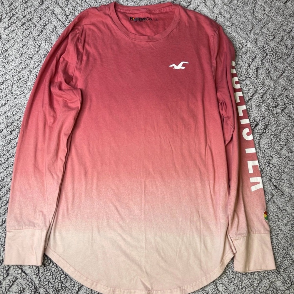 Hollister Women's Long Sleeve Pink Ombre Tee